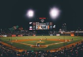 STAR SPORTS下载-王者归来！詹姆斯首秀惊艳梦剧场，曼联球迷彻底沸腾